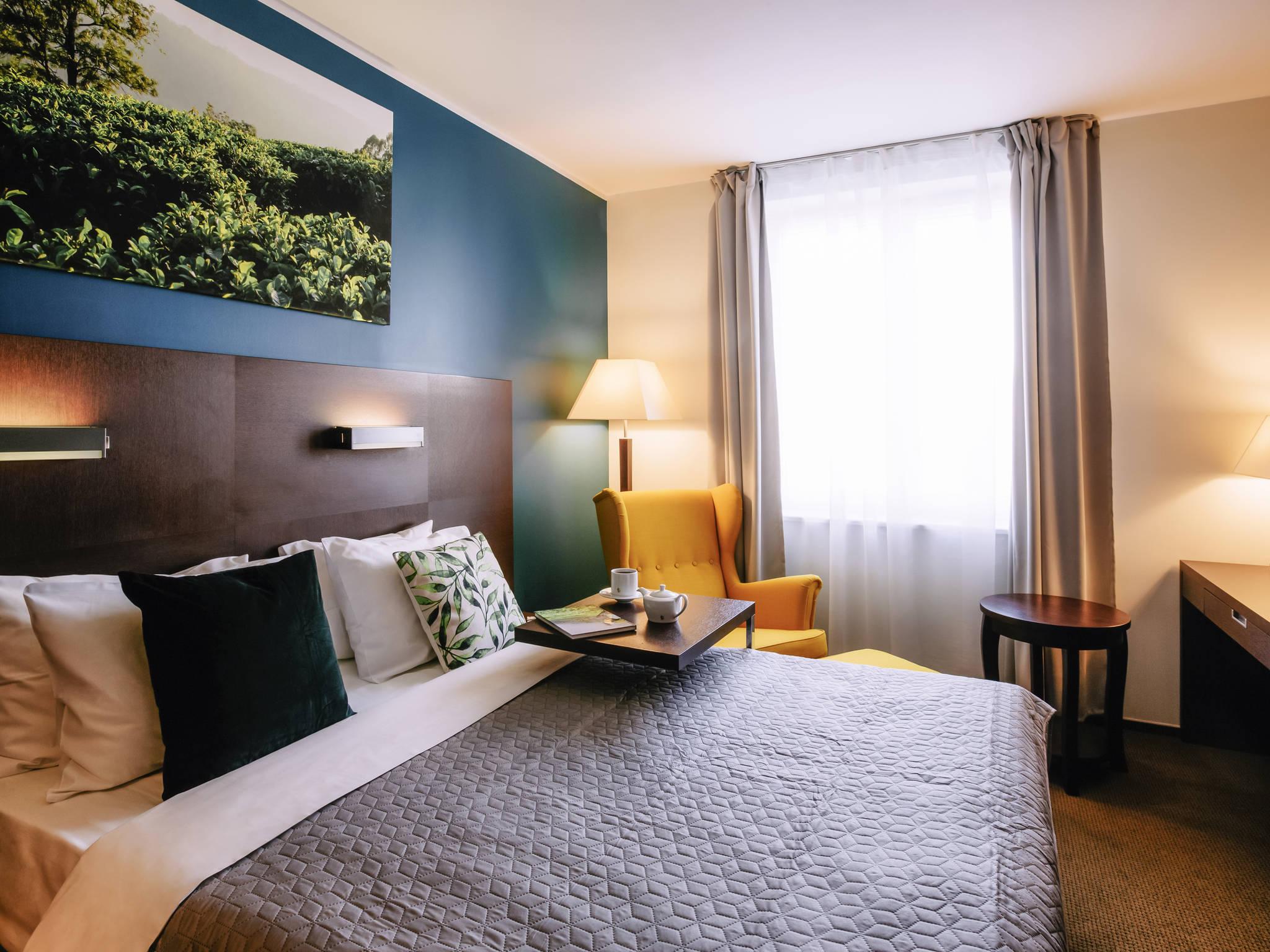 Mercure Airport 4*