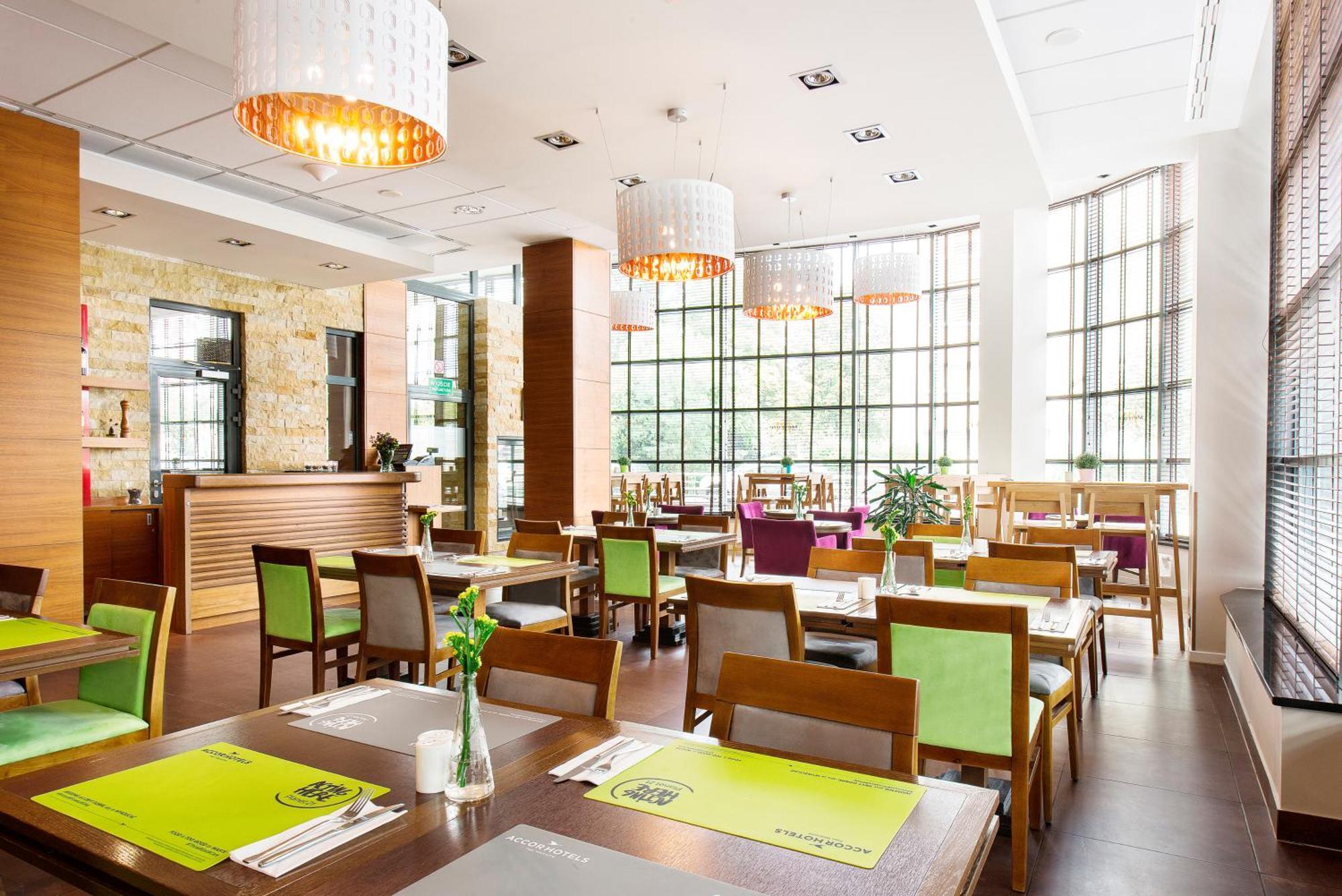 Mercure Airport