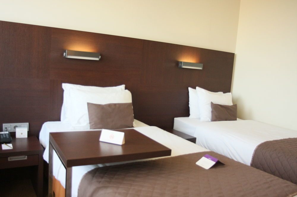 Mercure Airport
