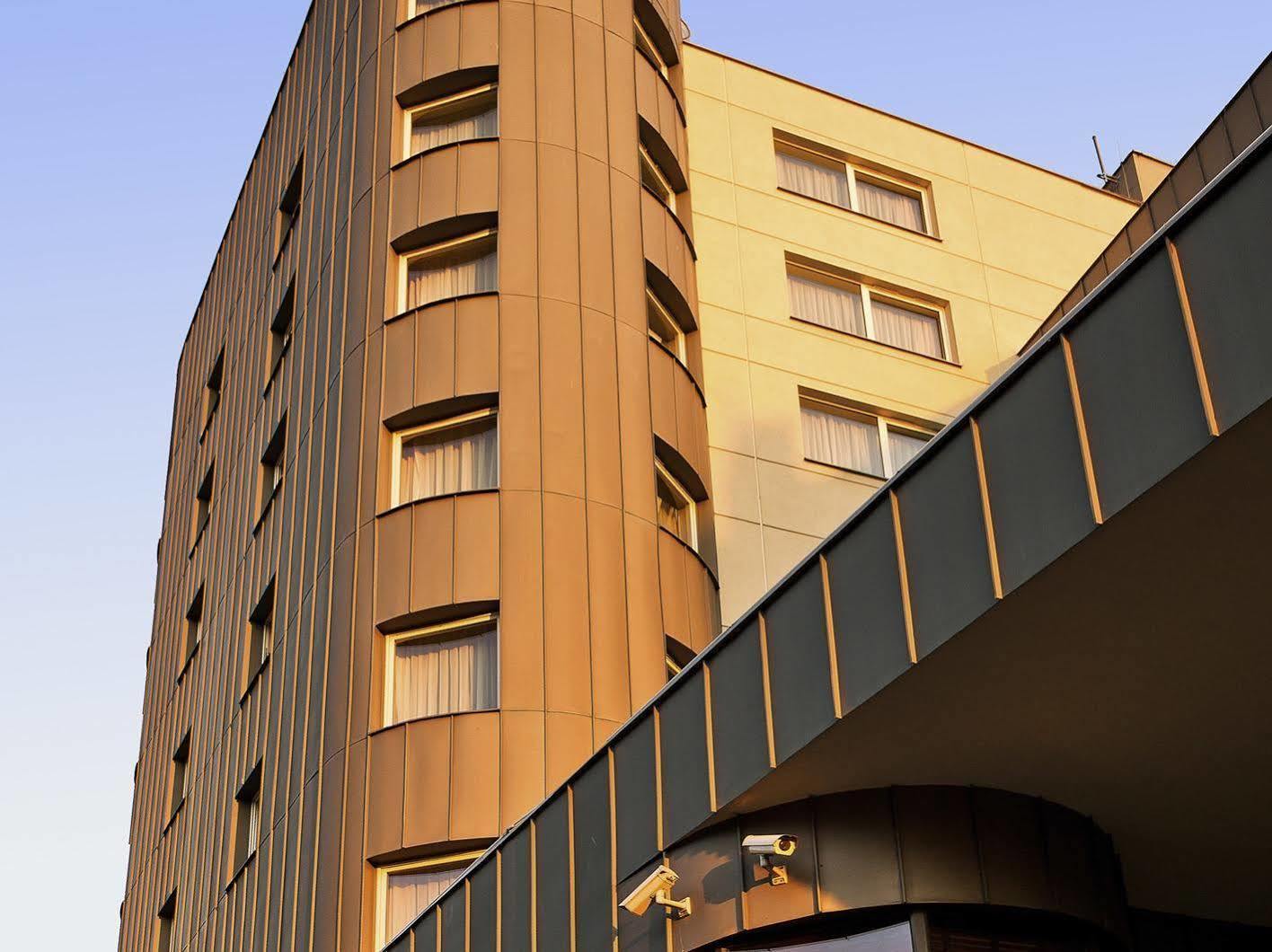 Hotel Mercure Airport